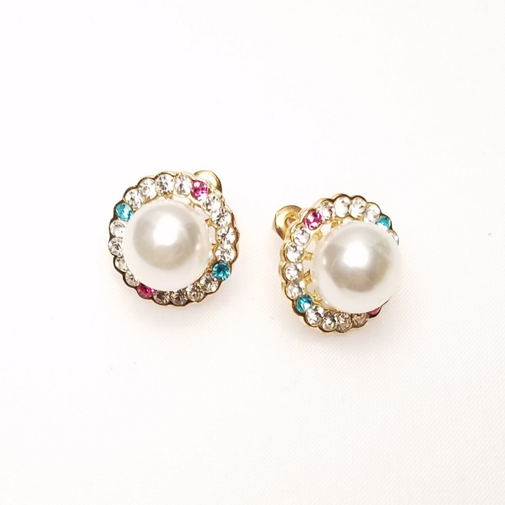 Vintage Pearl Button With Rhinestone Rim Earrings - Picture 6 of 7